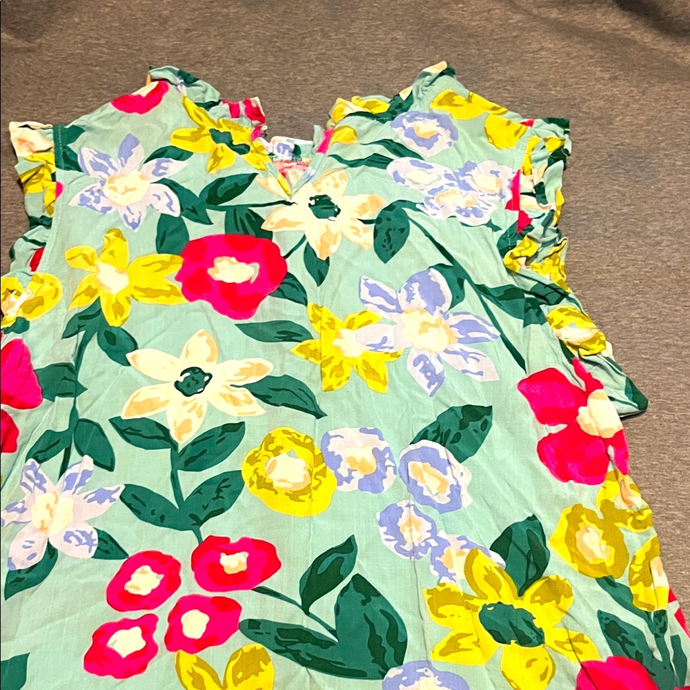 Floral Sleeveless Top size 2XL
